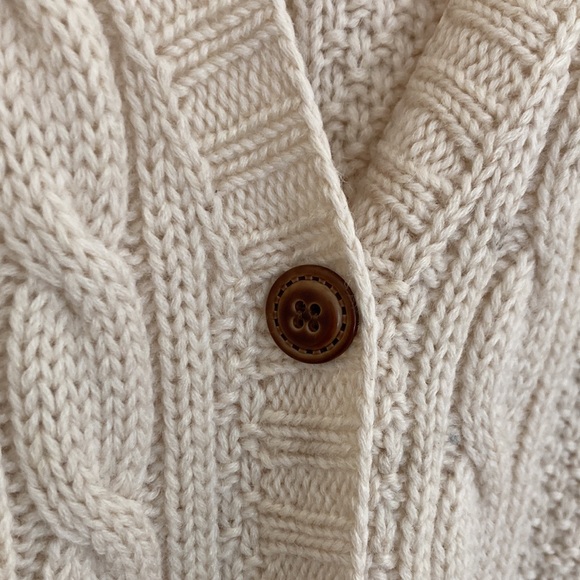 L.L Bean 100% Wool vintage sweater cardigan size S - Picture 2 of 6